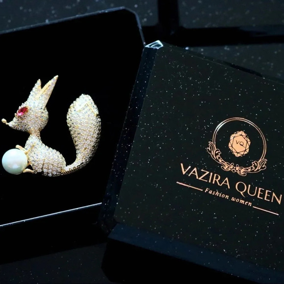 VQ Colorful Swallow Bird Brooch - Picture 6 of 7